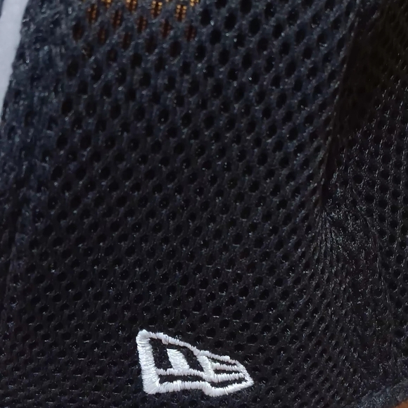 Raiders Gray and Black Cap - Picture 4 of 12